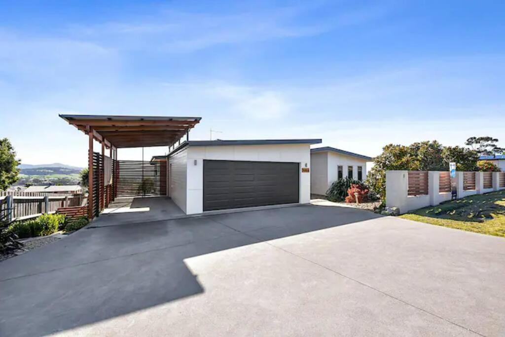 Windbourne House The Ultimate Base Villa Сейнт Хелънс Екстериор снимка